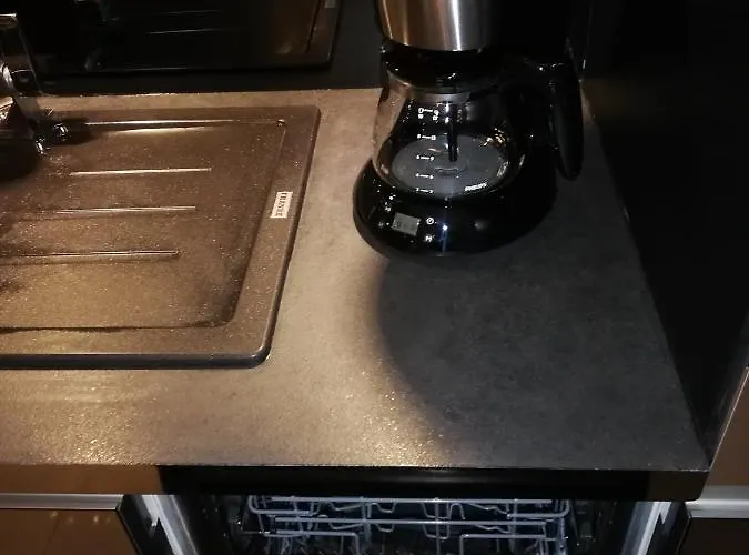 Kapitanskie Blizej Morza *